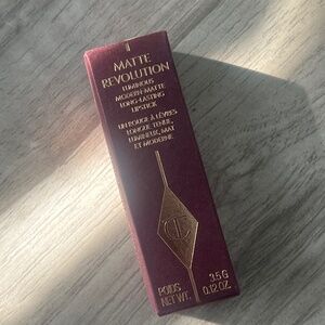 Charlotte Tilbury - Very Victoria Matte Lipstick - Brand New In Box